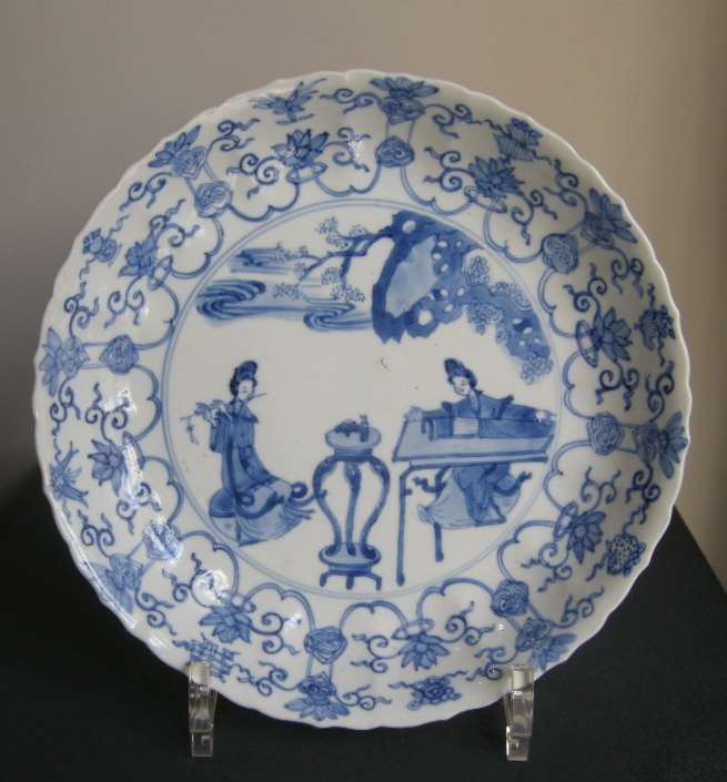 Dish blue and white porcelain